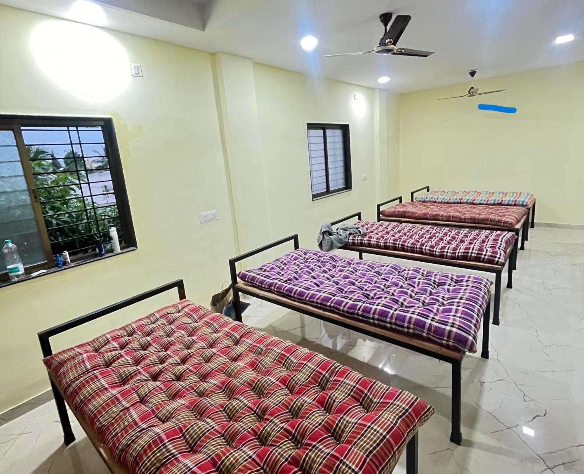 Shree Swami Samarth Pg Rooms For Boys Solapur Buitenkant foto