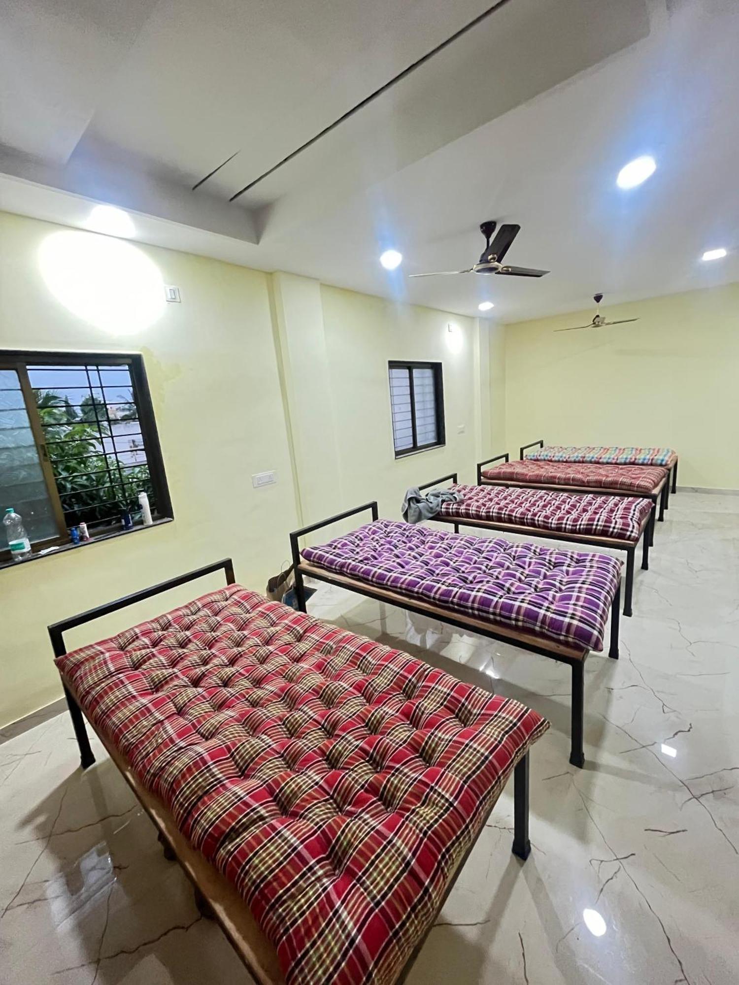 Shree Swami Samarth Pg Rooms For Boys Solapur Buitenkant foto